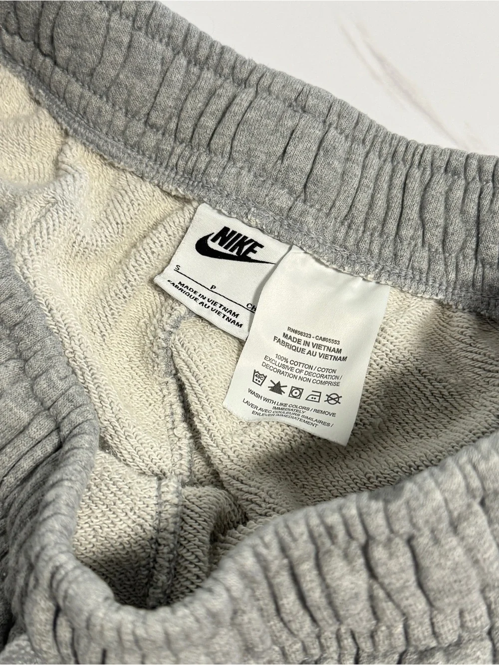 Women’s Nike sportswear shorts small
